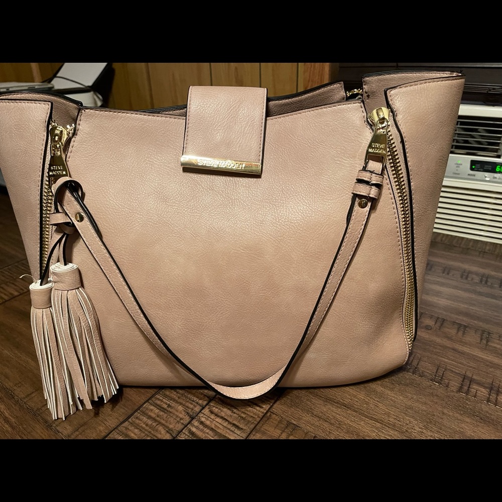 Steve Madden Tote